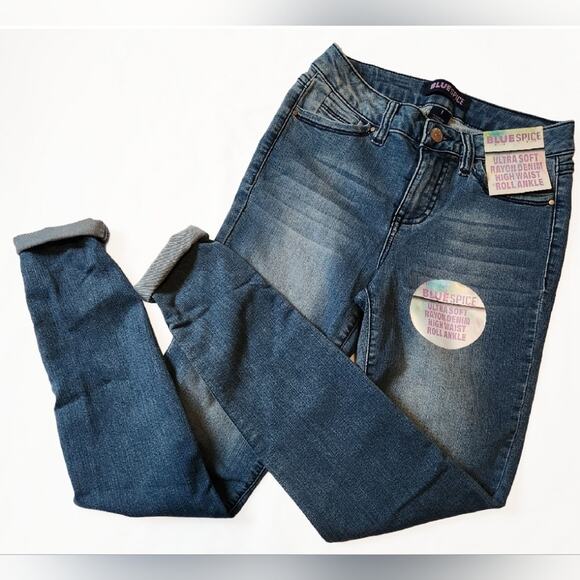 NWT Ultra Soft High waist Roll Ankle Skinny Jeans Size 1 - Picture 1 of 8